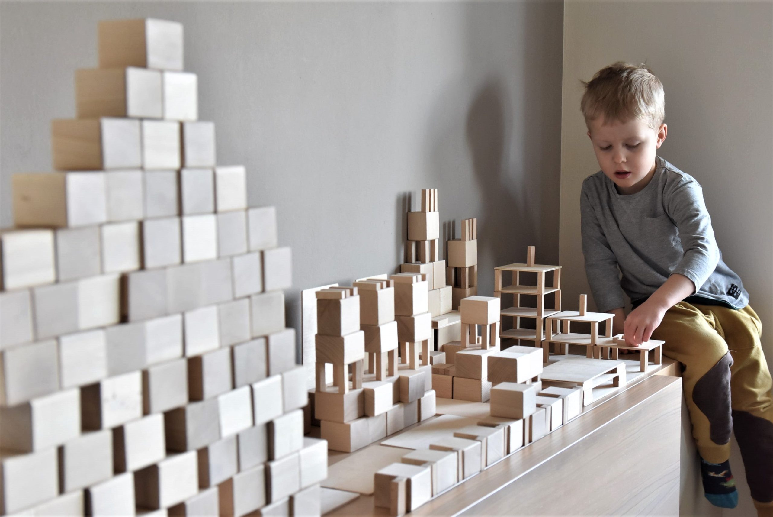 shop-our-huge-collection-of-just-blocks-naturliche-holzbauklotze-big-pack-324-teile-hot-on-sale_1.jpg