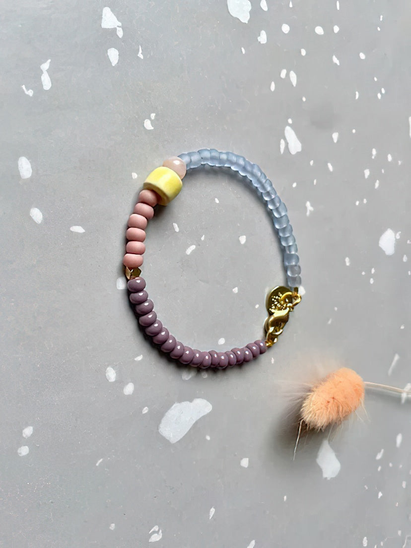 shop-our-huge-collection-of-armband-fur-erwachsene-handgemacht-hilla-sale_1.jpg