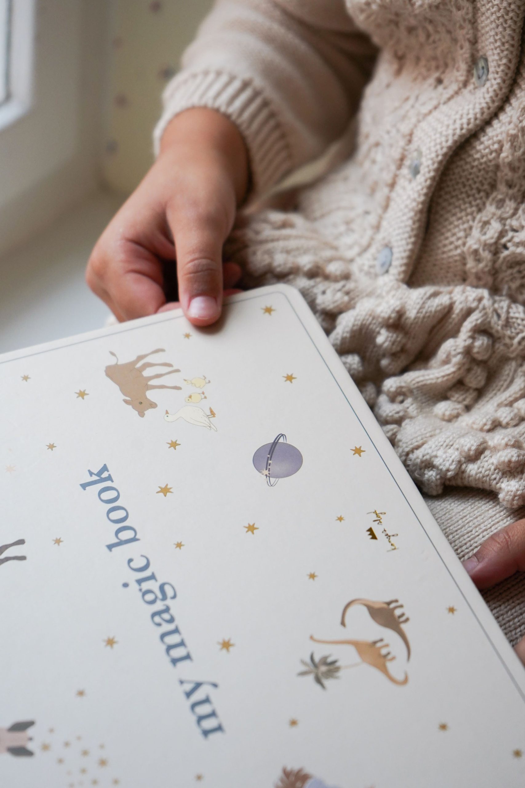 the-official-online-store-of-magisches-wassermalbuch-fur-kinder-dinos-fashion_4.jpg