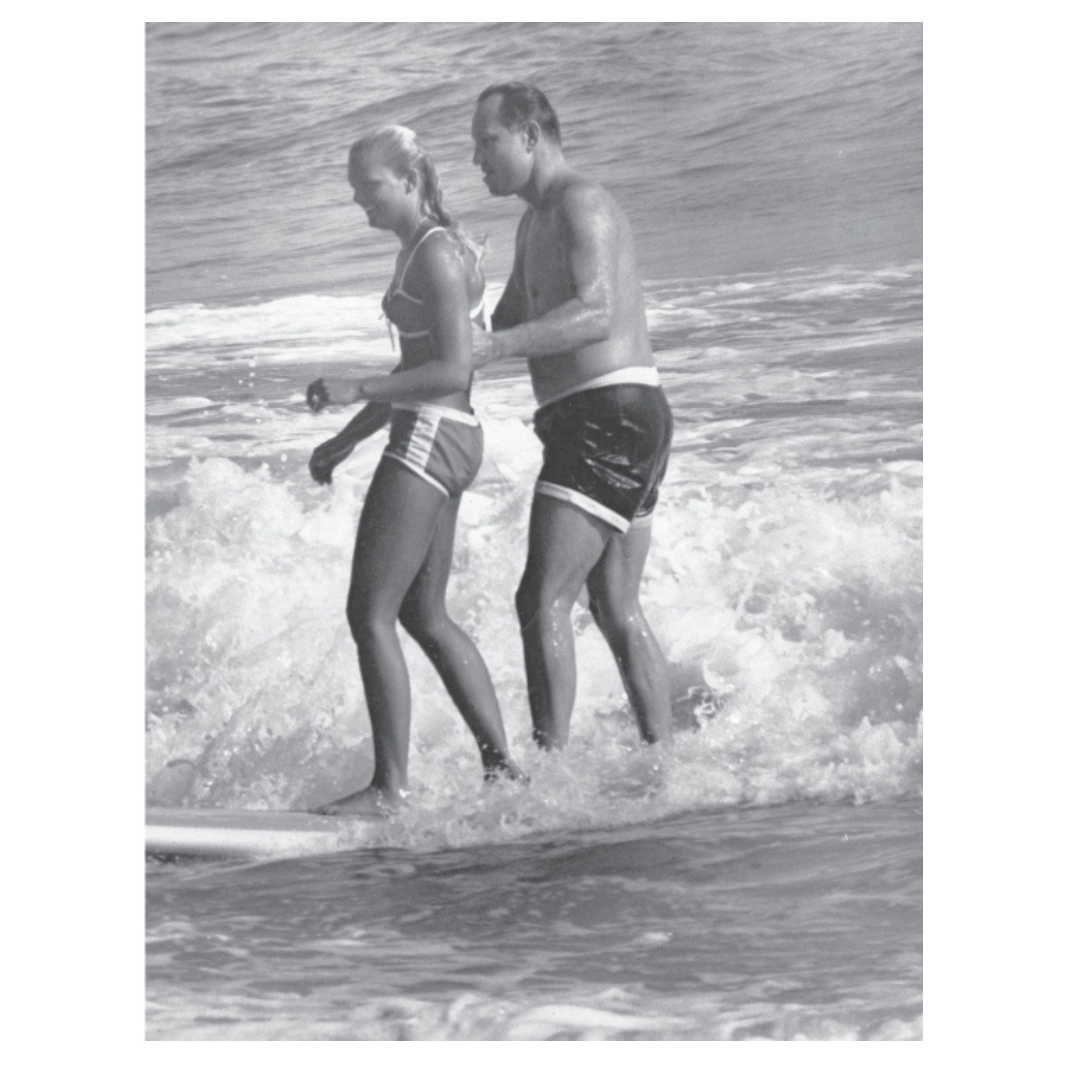 buy-authentic-fletcher-a-lifetime-in-surf-hot-on-sale_2.png