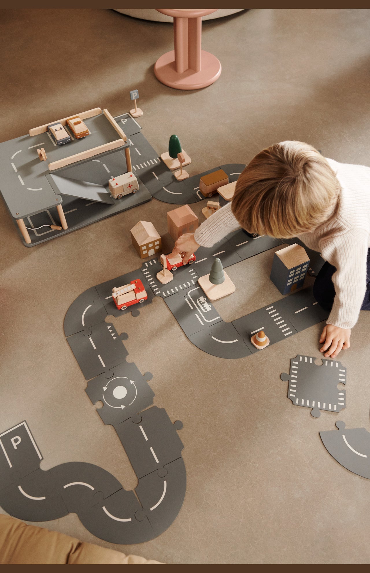 get-liewood-spielzeugautos-einsatzfahrzeuge-aus-holz-online-sale_1.jpg