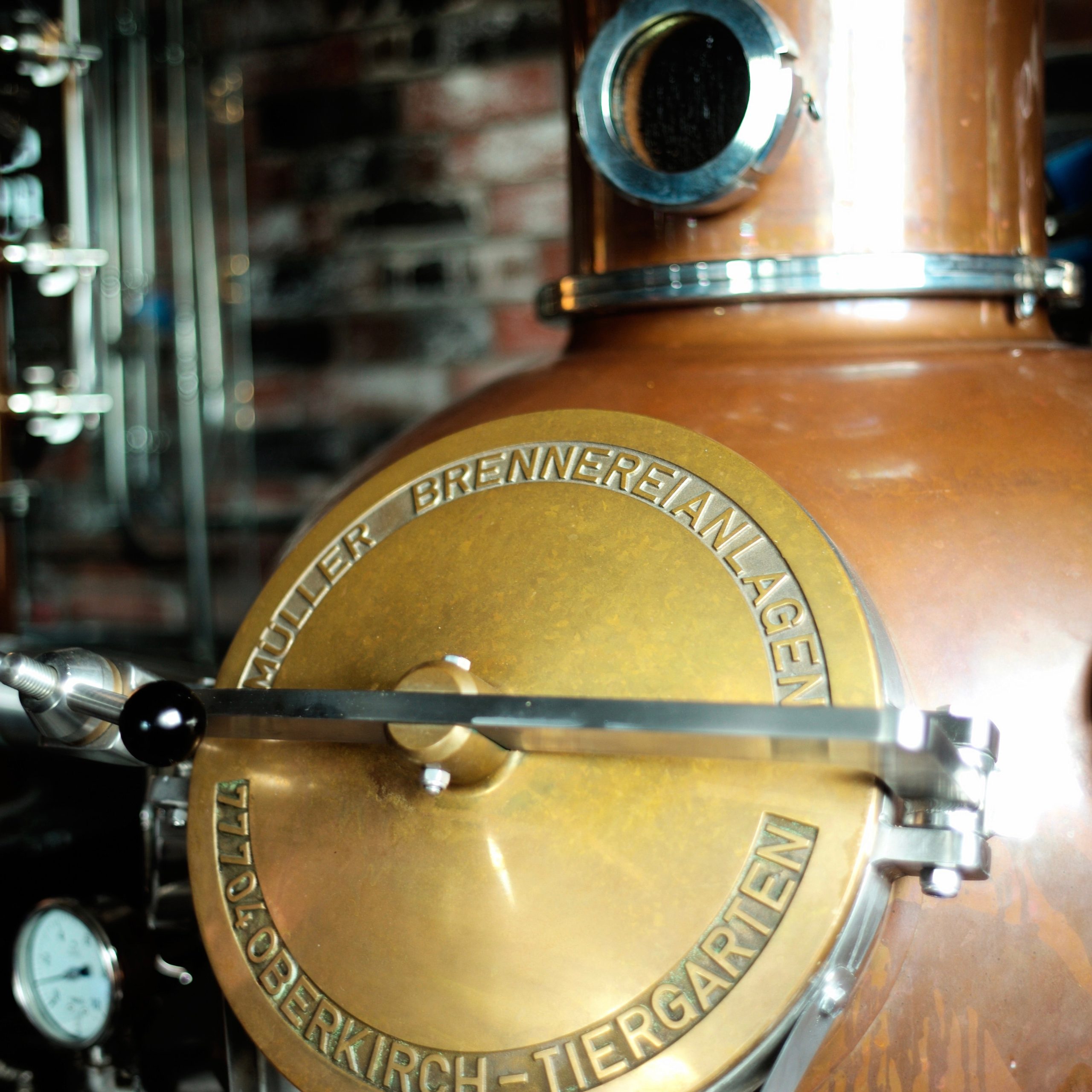 be-the-first-to-own-the-newest-hinrichsens-frisian-whisky-on-sale_2.jpg
