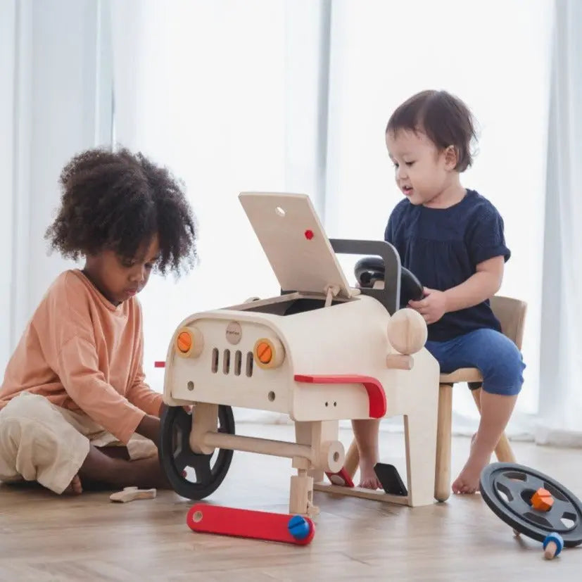 a-great-place-to-buy-plantoys-rollenspielzeug-automechaniker-online-sale_1.jpg